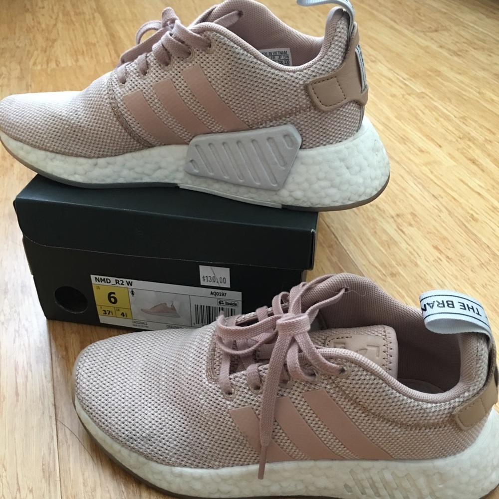Adidas dusty pink NMD R2